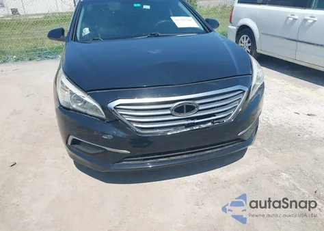2017 Hyundai Sonata Se z USA, uszkodzony, nr VIN 5NPE24AF3HH436835